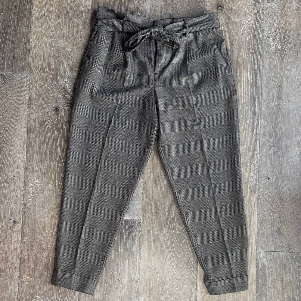 Banana Republic Gray Tie-Waist Pants AS0390